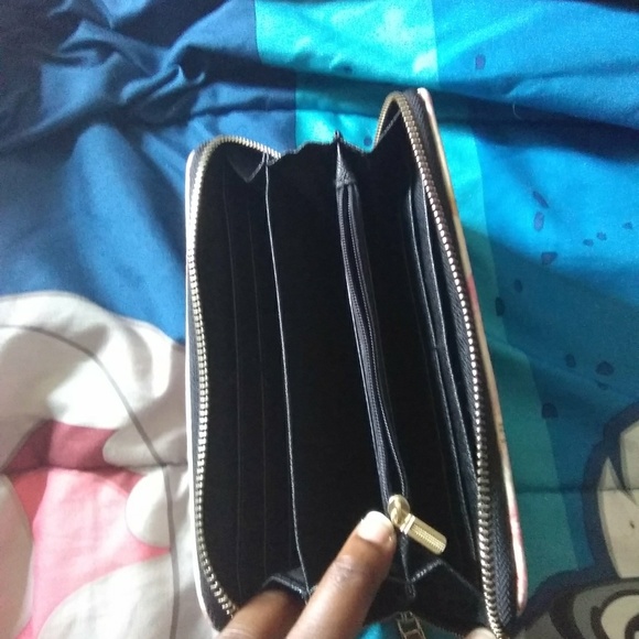 Wallet - Picture 2 of 2
